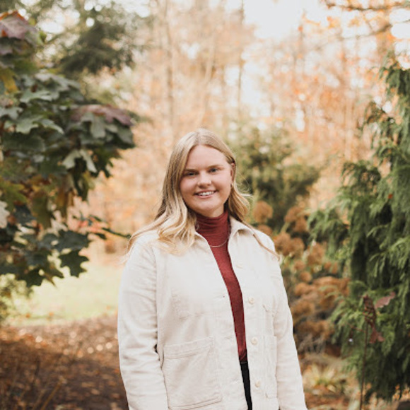 Meet your Posher, Maria - Picture 1 of 1